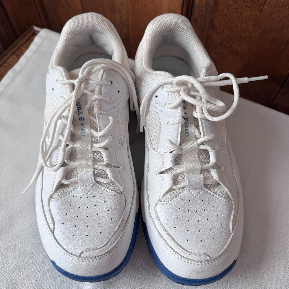 Fitville Amadeus White w/Blue Tennis/Running Athletic Shoes Size 9.5 EW